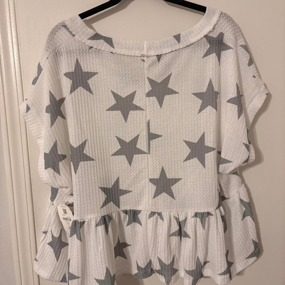Nwt alterd state white and - Picture 3 of 5